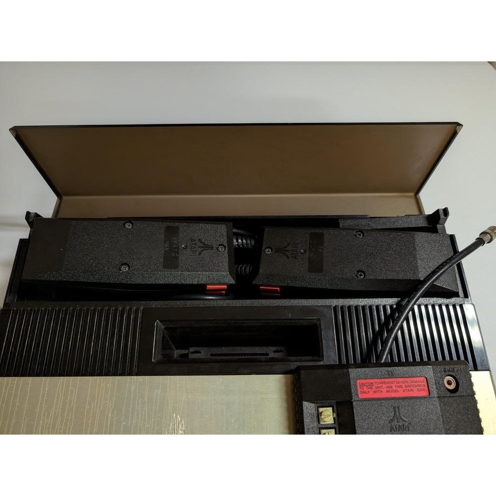 Atari 5200 4 Port Console With All Conections Included 2 Controllers Read Discrp - Picture 3 of 8